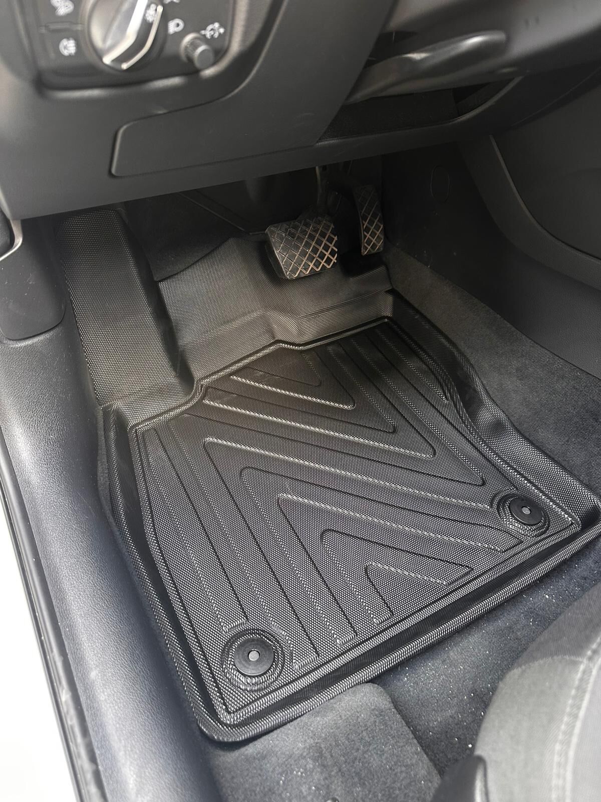 Audi A3 2013-2020 Premium Havuzlu Oto Paspas