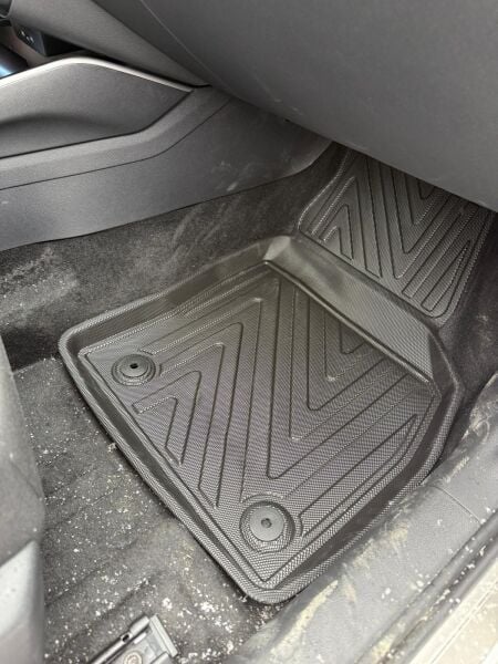 Skoda Fabia 2022 ve Sonrası Premium Havuzlu Oto Paspas