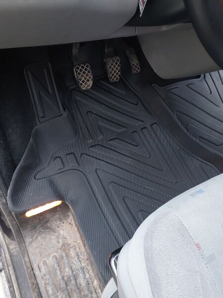 Volkswagen Transporter T6 2015-2019 Premium Havuzlu Oto Paspas