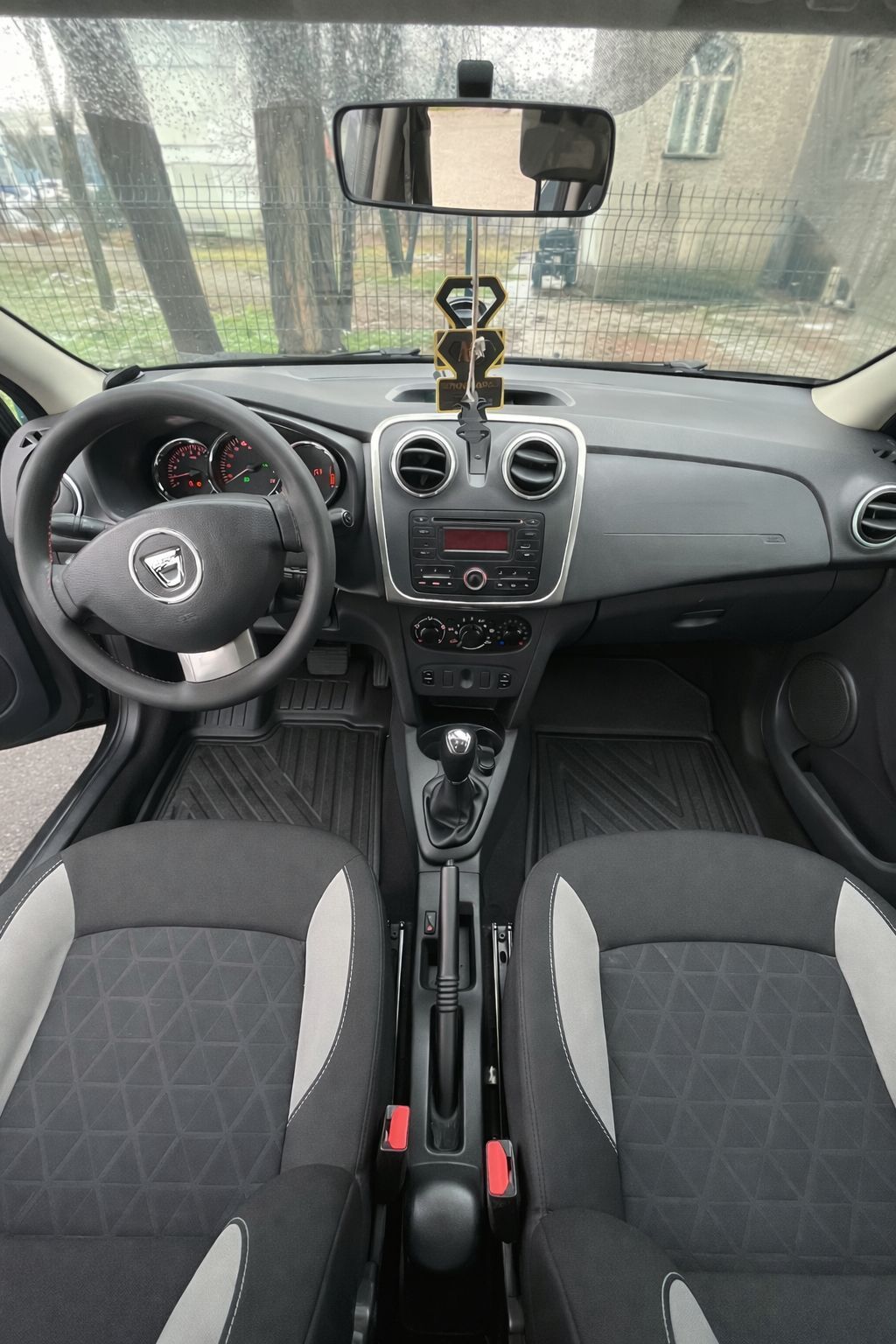 Dacia Sandero 2012-2020 Premium Havuzlu Oto Paspas