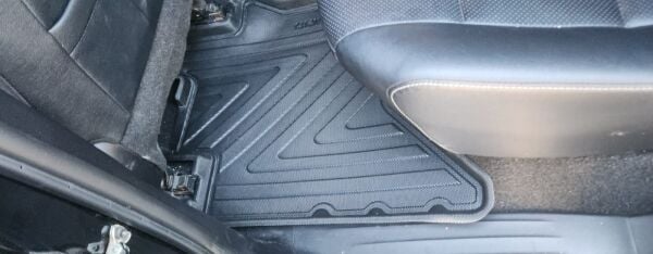 Toyota Hilux 2015 Sonrası Premium Havuzlu Oto Paspas