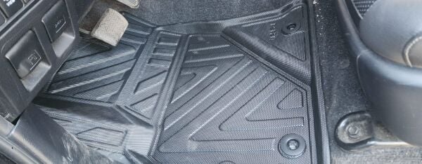 Toyota Hilux 2015 Sonrası Premium Havuzlu Oto Paspas